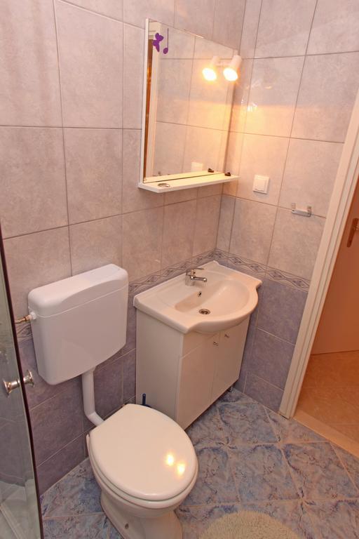 Villa Marinesa フヴァル 部屋 写真