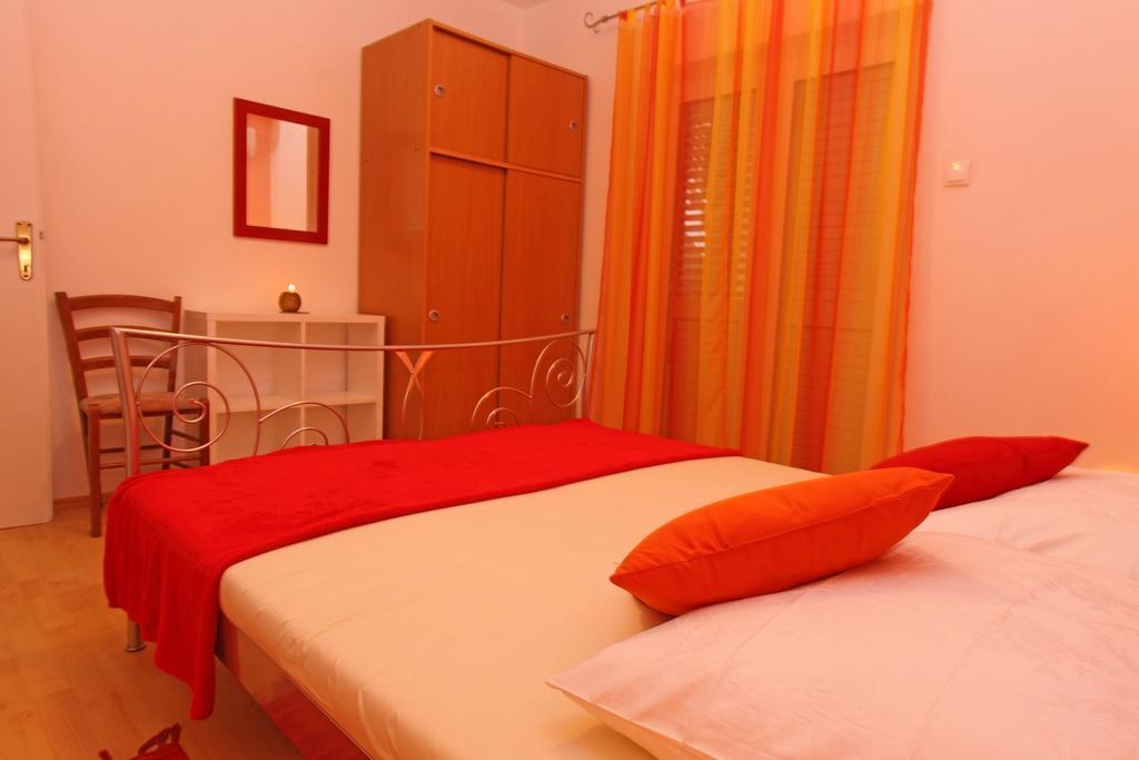 Villa Marinesa フヴァル 部屋 写真